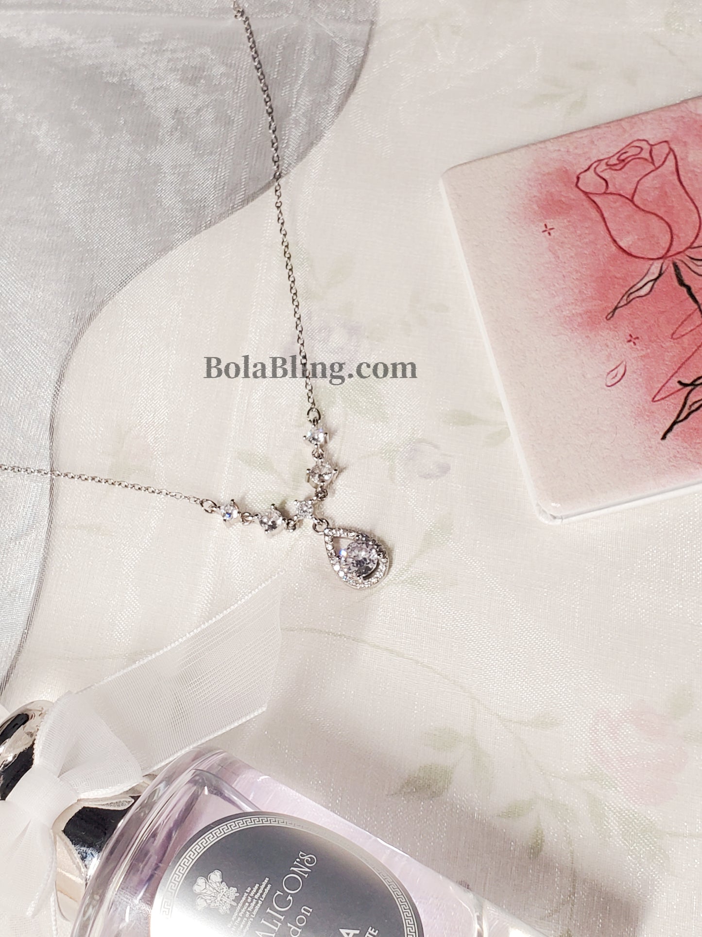 The Queen’s Necklace | Grace & Power | Australia Design
